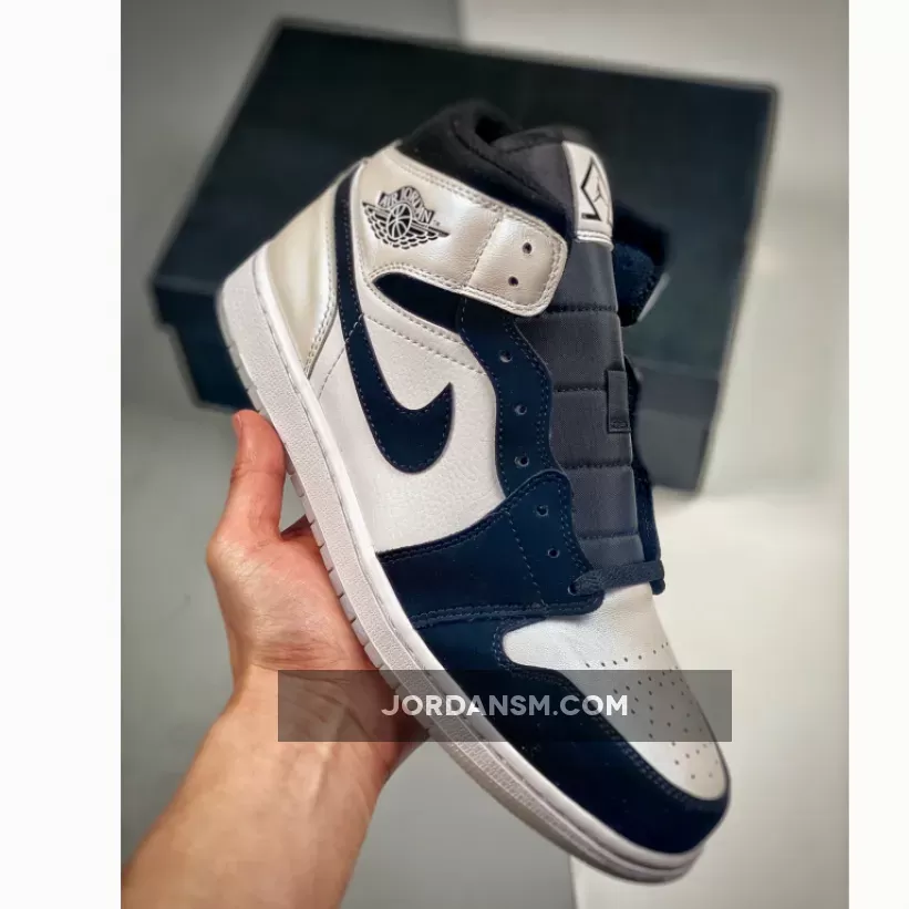 Air Jordan 1 Mid 'Diamond Shorts' DH6933-100 / jordan blue shorts