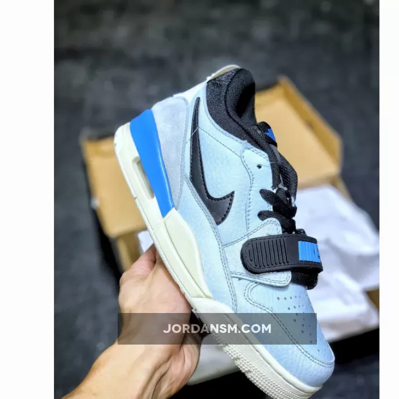 Jordan Legacy 312 Low ‘Pale Blue’ CD7069-400