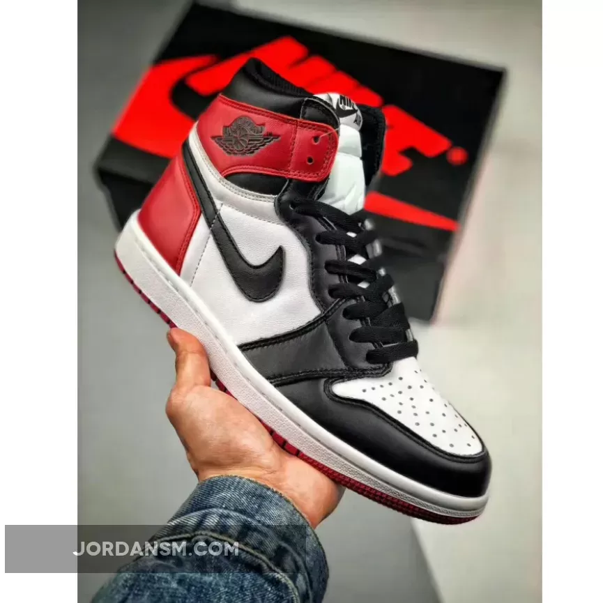Air Jordan 1 Retro High OG "Black Toe" 555088-125