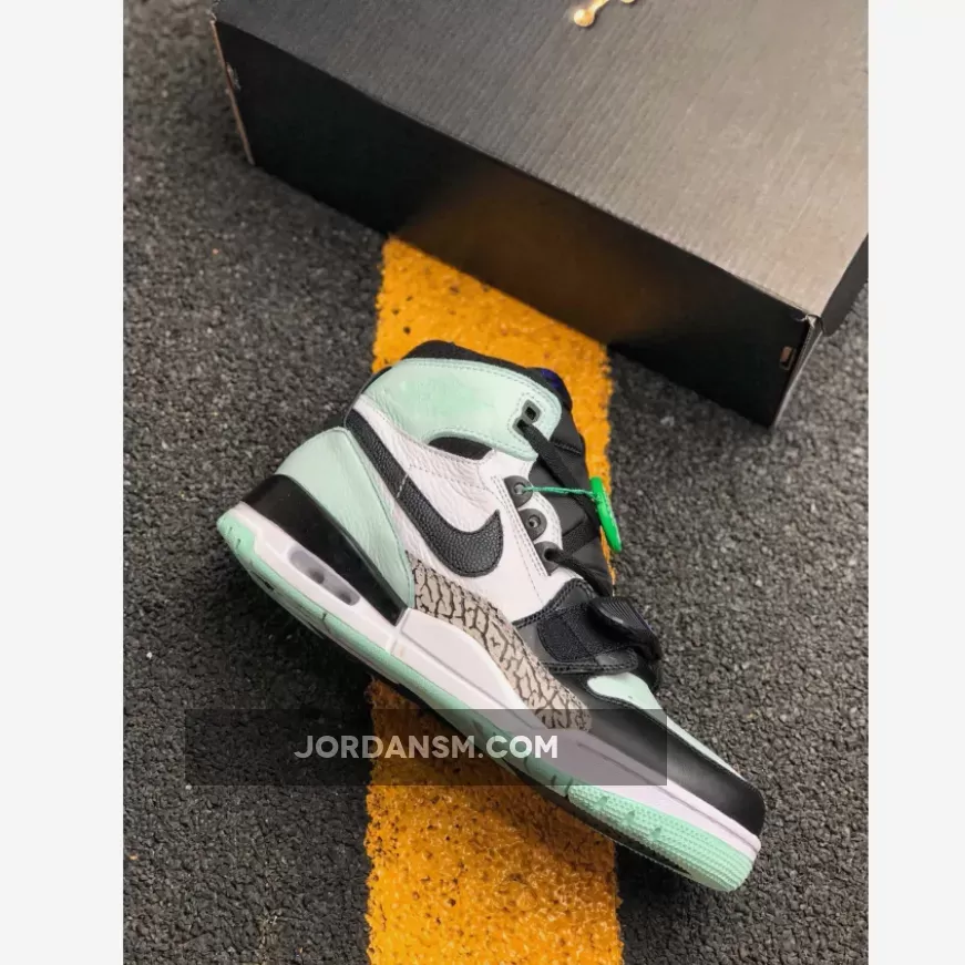 Jordan Legacy 312 White/Black-Light Aqua