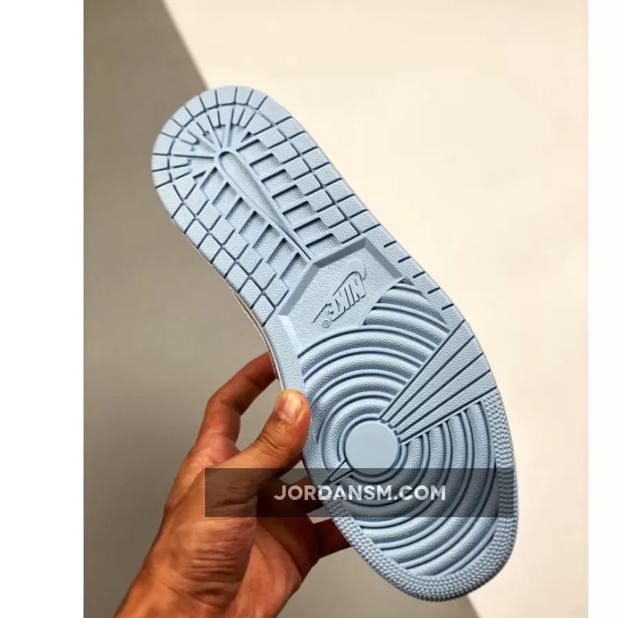 Air Jordan 1 Mid SE Sesame/White/Flash Crimson/Psychic Blue