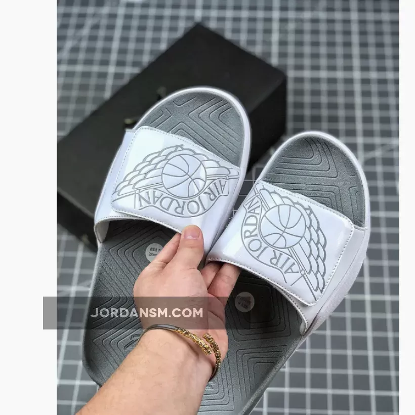 jordan hydro 7 v2 white