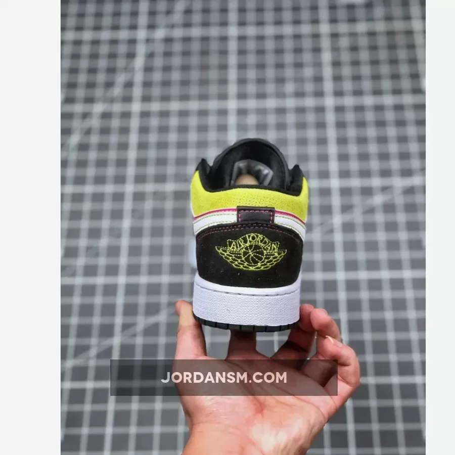 Air Jordan 1 Low 'Spray Paint Splatter' CW5564-001 / jordan 1 low spray paint
