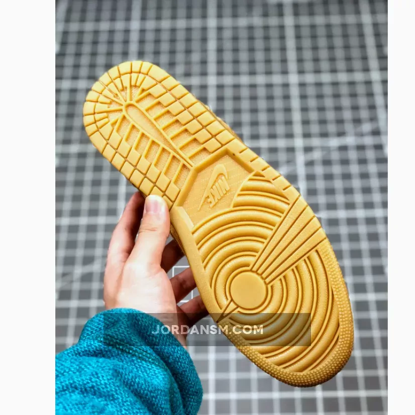 Air Jordan 1 Retro High OG 'Wheat' 555088-710 Online