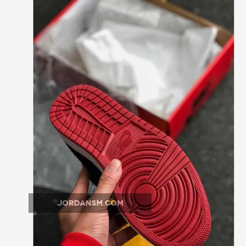 Air Jordan 1 Mid 'Fearless' Black/Gym Red-White Online
