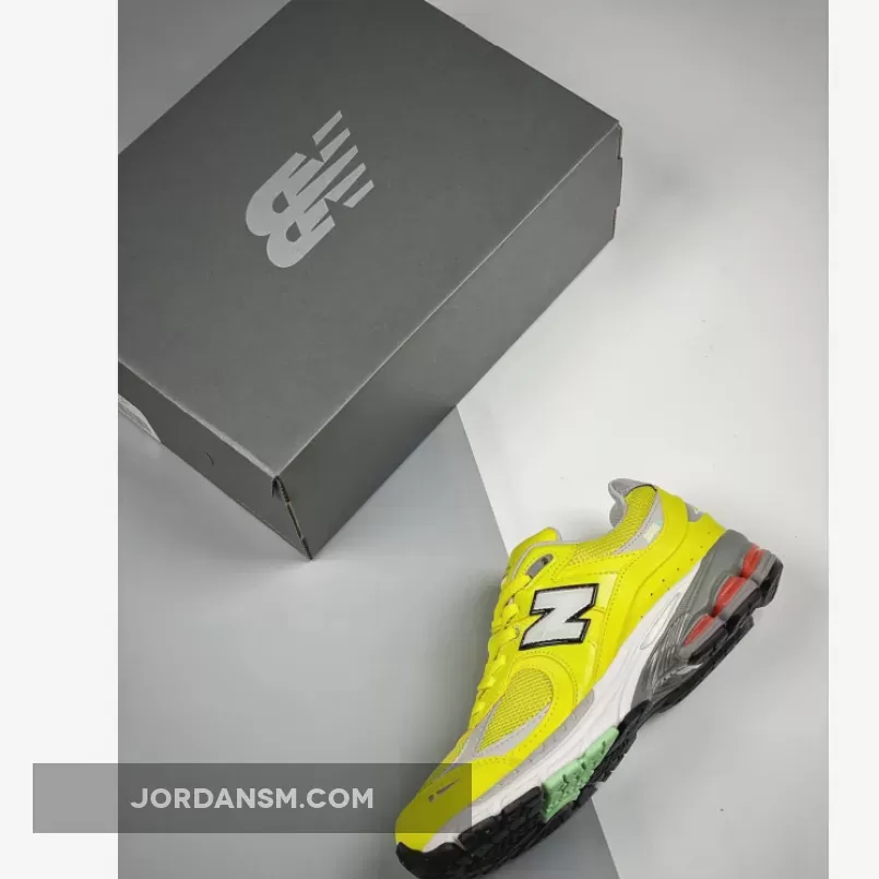 New Balance 2002R Yellow Lime / new balance 2002 yellow