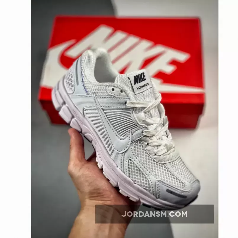 Nike Zoom Vomero 5 Vast Grey/Black-Sail-Metallic Silver