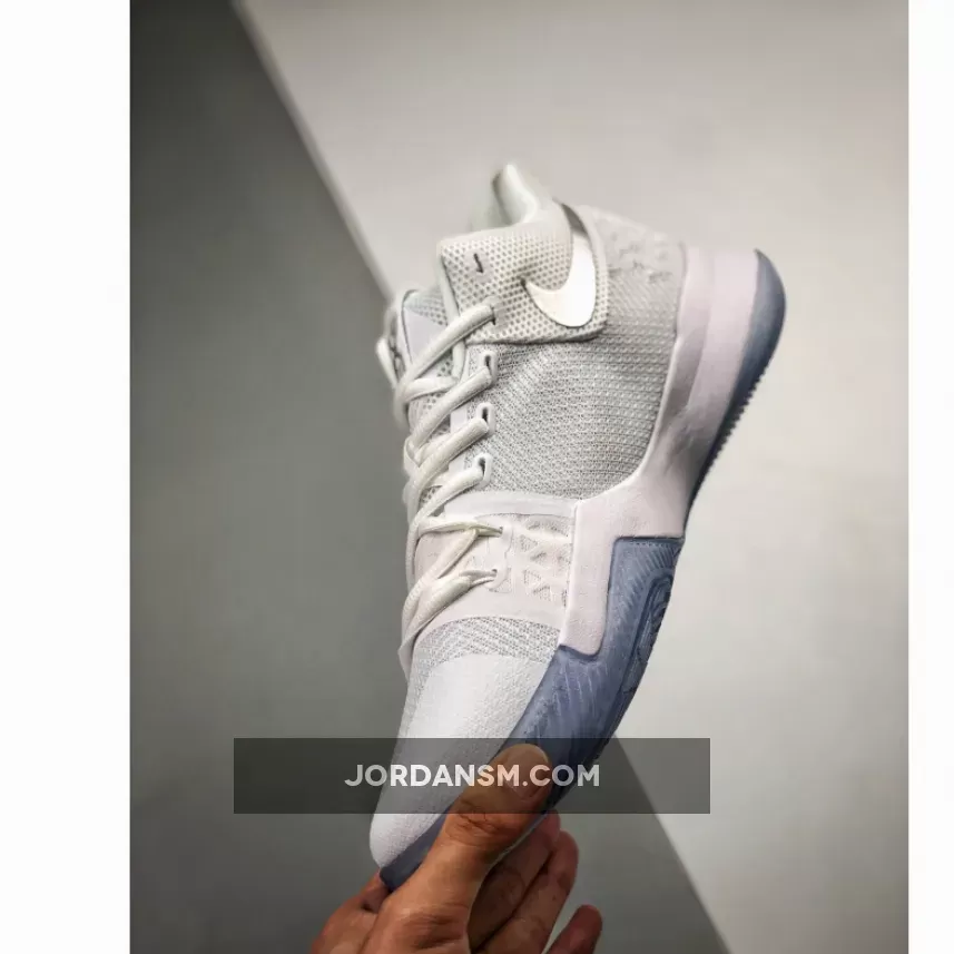Nike Kyrie 3 White/Chrome 852395-103 / kyrie 3 white chrome