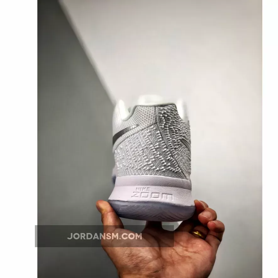 Nike Kyrie 3 White/Chrome 852395-103 / kyrie 3 white chrome