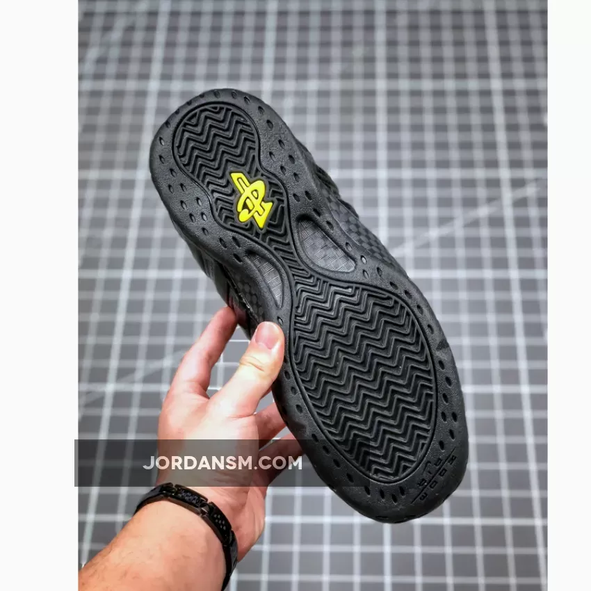 Nike Air Foamposite One 'Kobe 24' Black Purple Restock