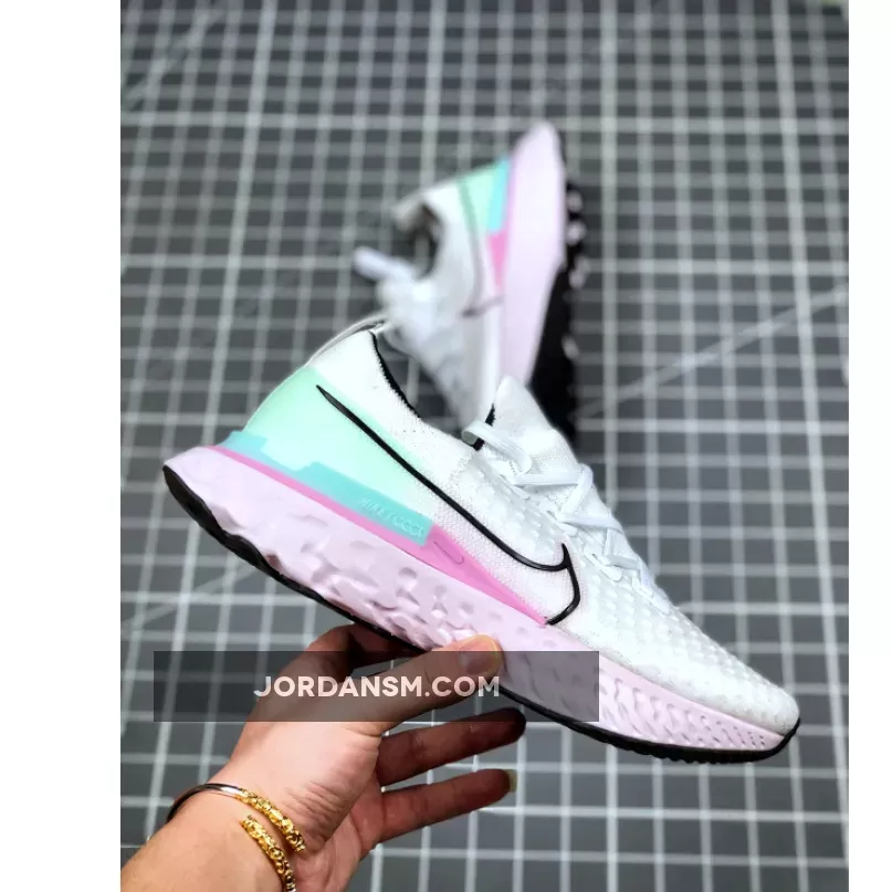 Nike React Infinity Run Flyknit White/Iced Lilac/Pistachio Frost/Black CD4372-100 Restock