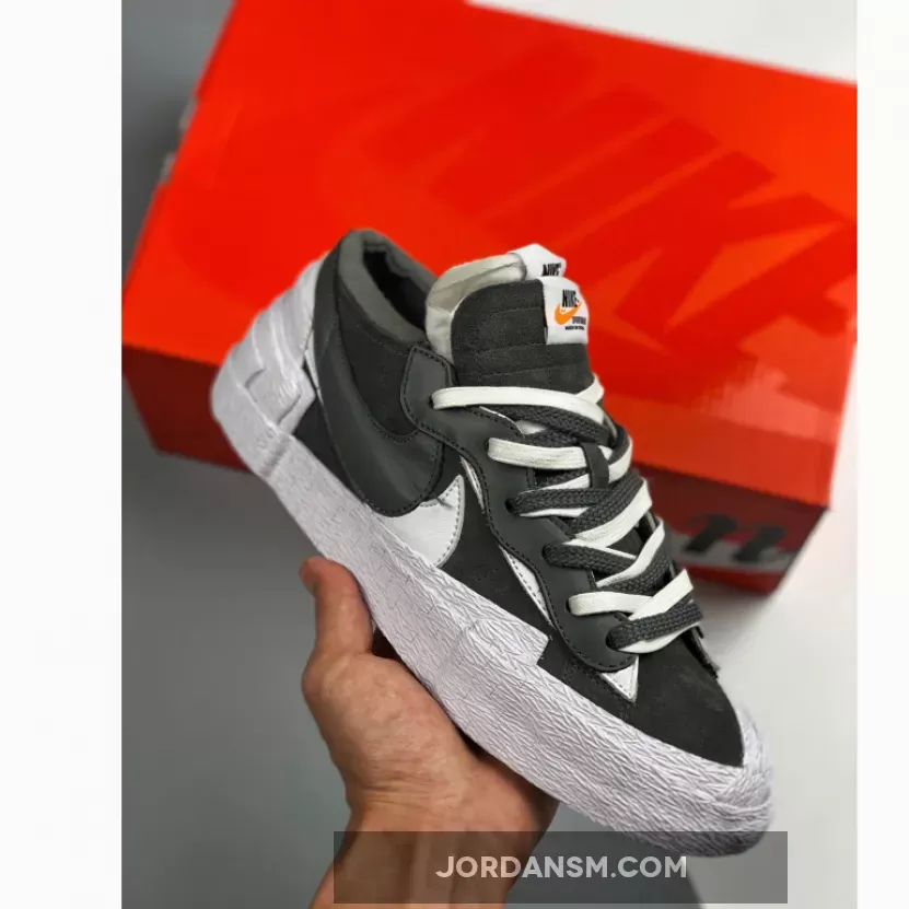 Sacai x Nike Blazer Low White/Dark Grey DD1877-002 / sacai dunk