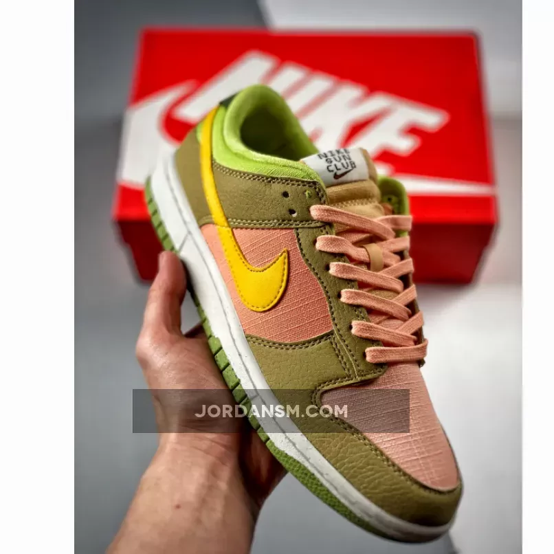 Nike Dunk Low Sun Club/Arctic Orange DM0583-800