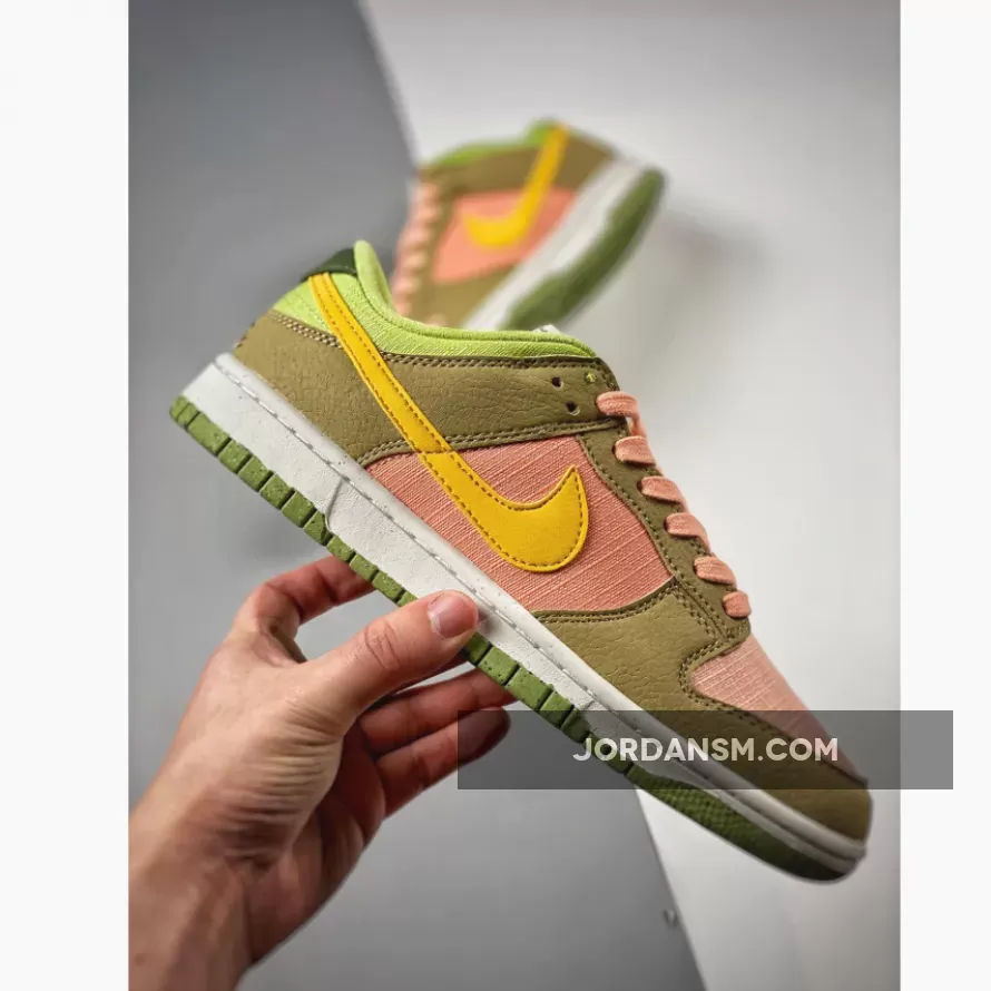 Nike Dunk Low Sun Club/Arctic Orange DM0583-800
