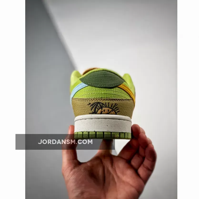 Nike Dunk Low Sun Club/Arctic Orange DM0583-800
