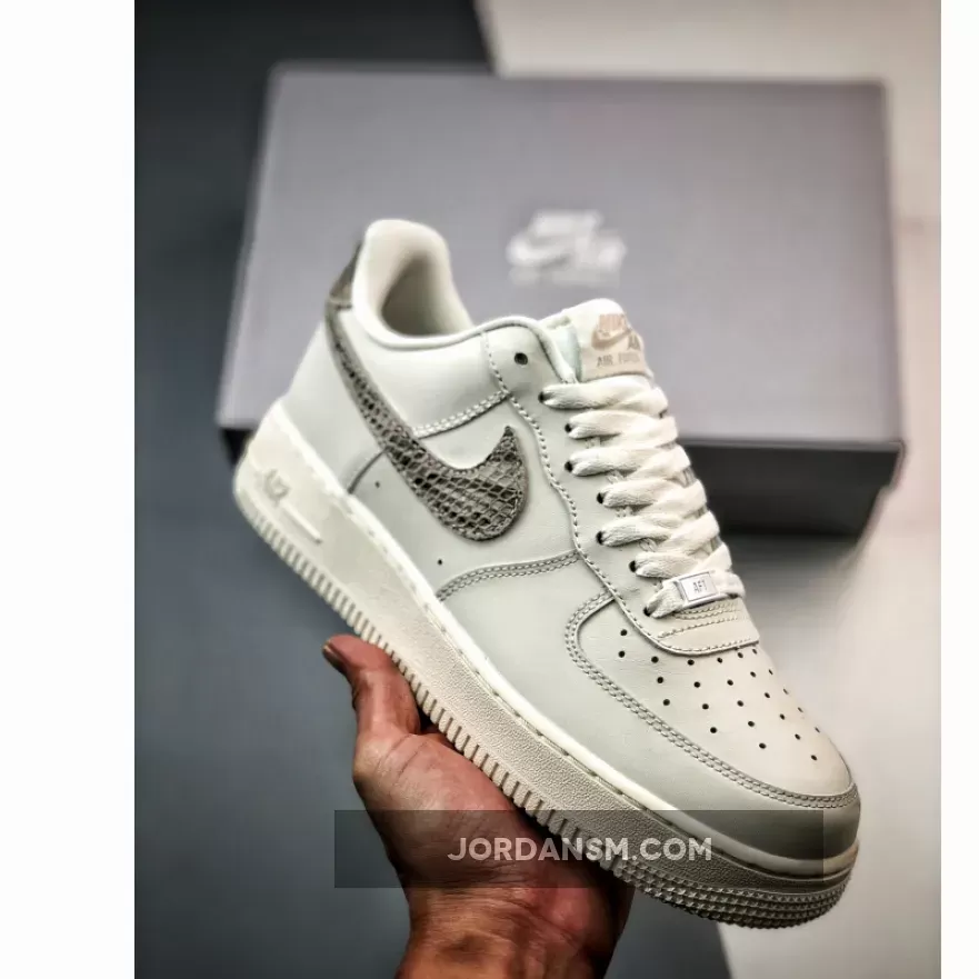 Nike Air Force 1 Low "Sail Snakeskin" DD8959-002