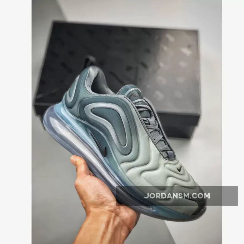 Nike Air Max 720 "Carbon Grey"