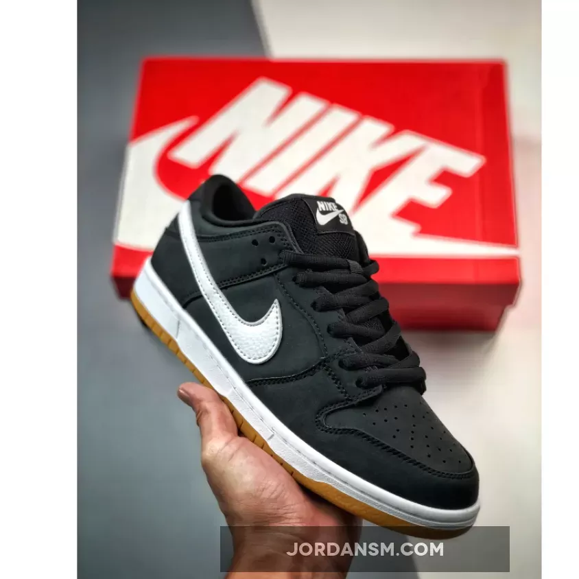 Nike SB Dunk Low Black Gum